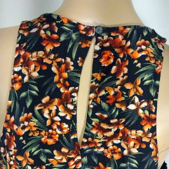 Hollister Dress - Picture 2 of 9